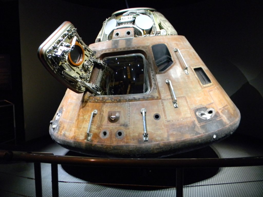 originalapollocapsule.jpg